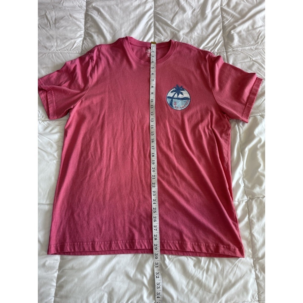 Izod Saltwater Size XL Pink T Shirt Graphic Design Beach Palm Tree Island EUC - Picture 2 of 8
